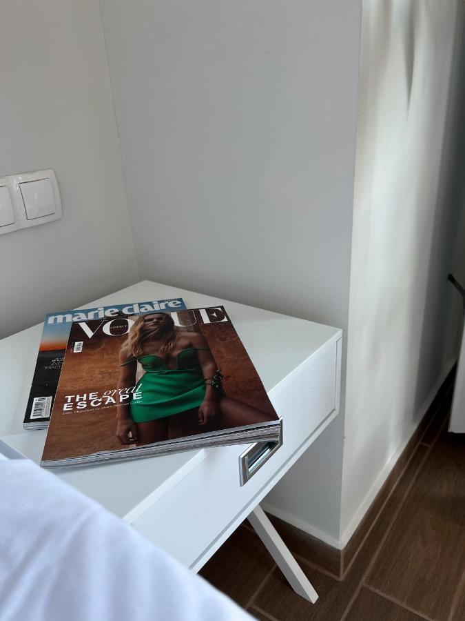The Nook Suite 에르무폴리 외부 사진