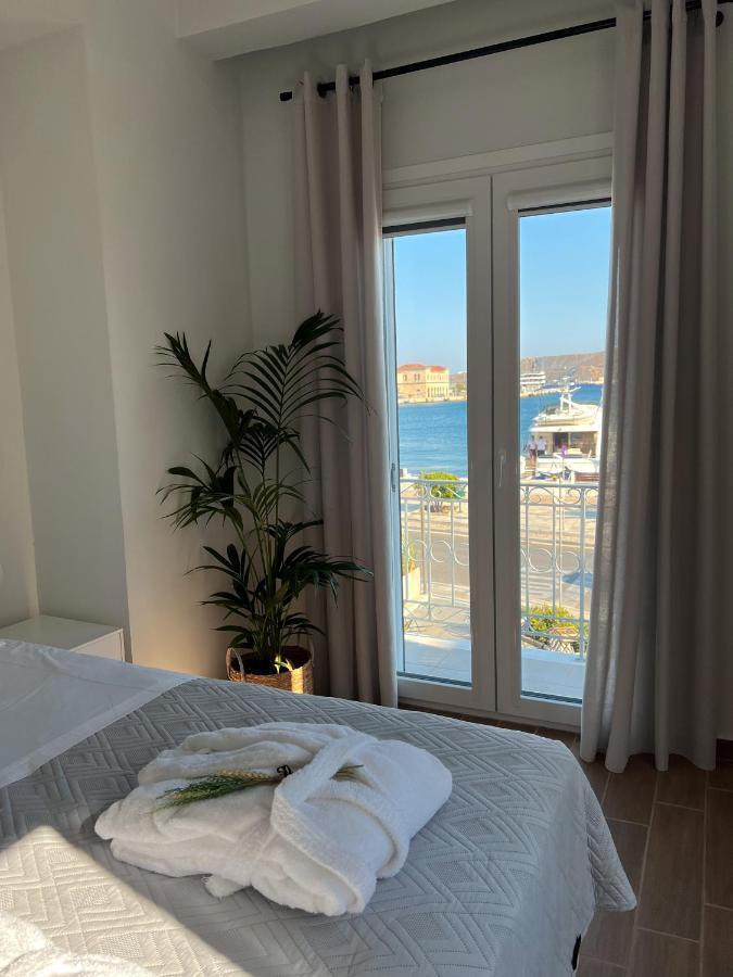 The Nook Suite 에르무폴리 외부 사진
