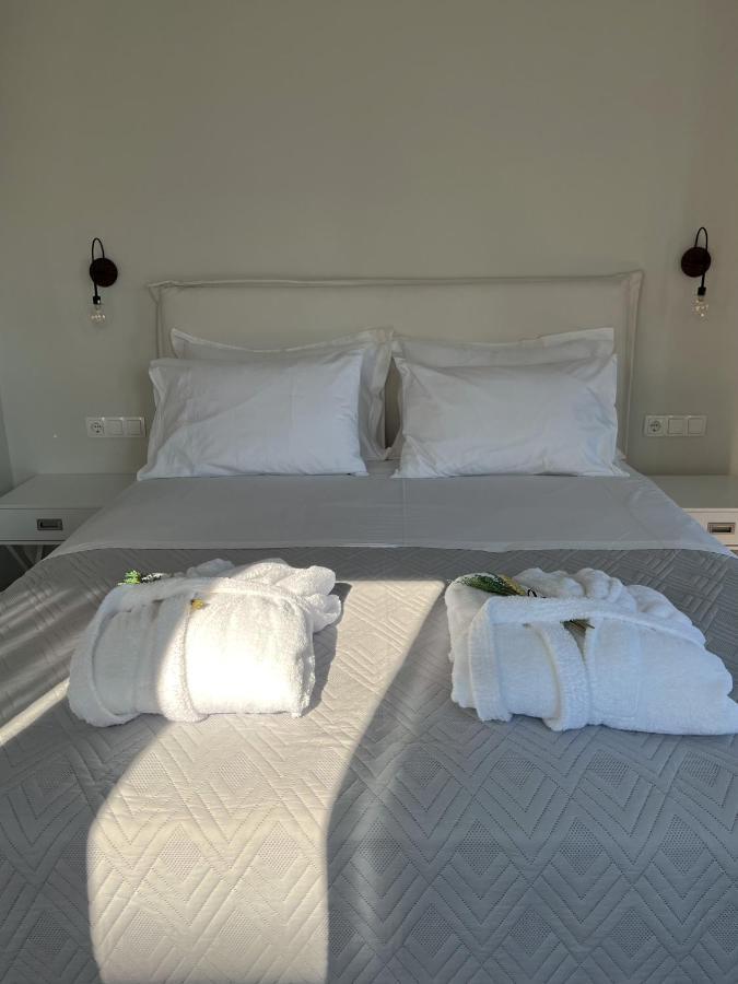 The Nook Suite 에르무폴리 외부 사진
